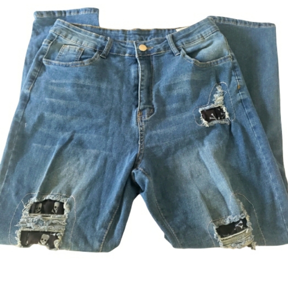 ⭐ Halloween Skeleton Patch Distressed Blue Jeans Size 1 XL Fall Fashion Costume